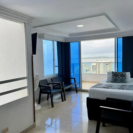 Apto Nuevo Conquistador, El Laguito Apartamento